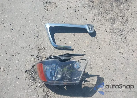 2004 Lincoln Navigator z USA, uszkodzony, nr VIN 5LMFU27R24LJ20474